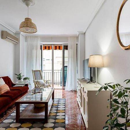 Santa Justa Urban Apartment Seville Ngoại thất bức ảnh