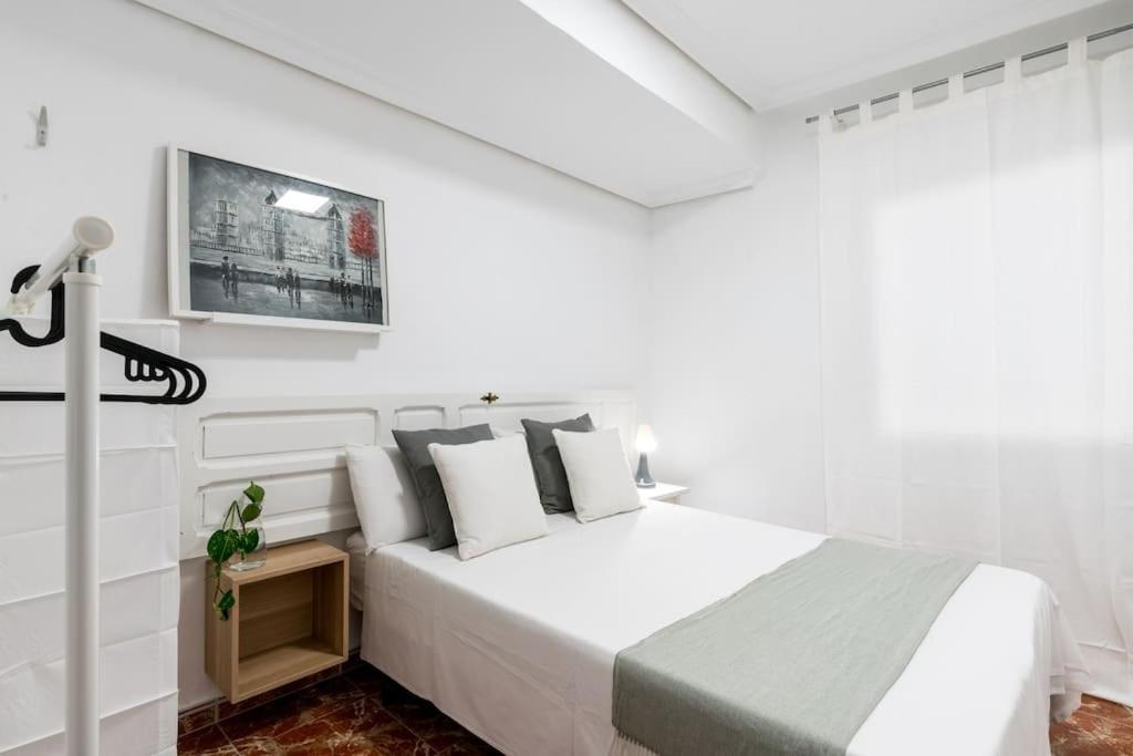 Santa Justa Urban Apartment Seville Ngoại thất bức ảnh