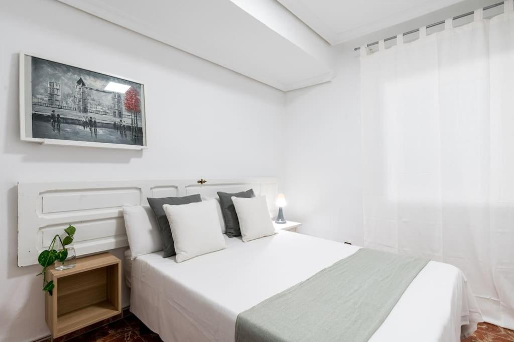 Santa Justa Urban Apartment Seville Ngoại thất bức ảnh