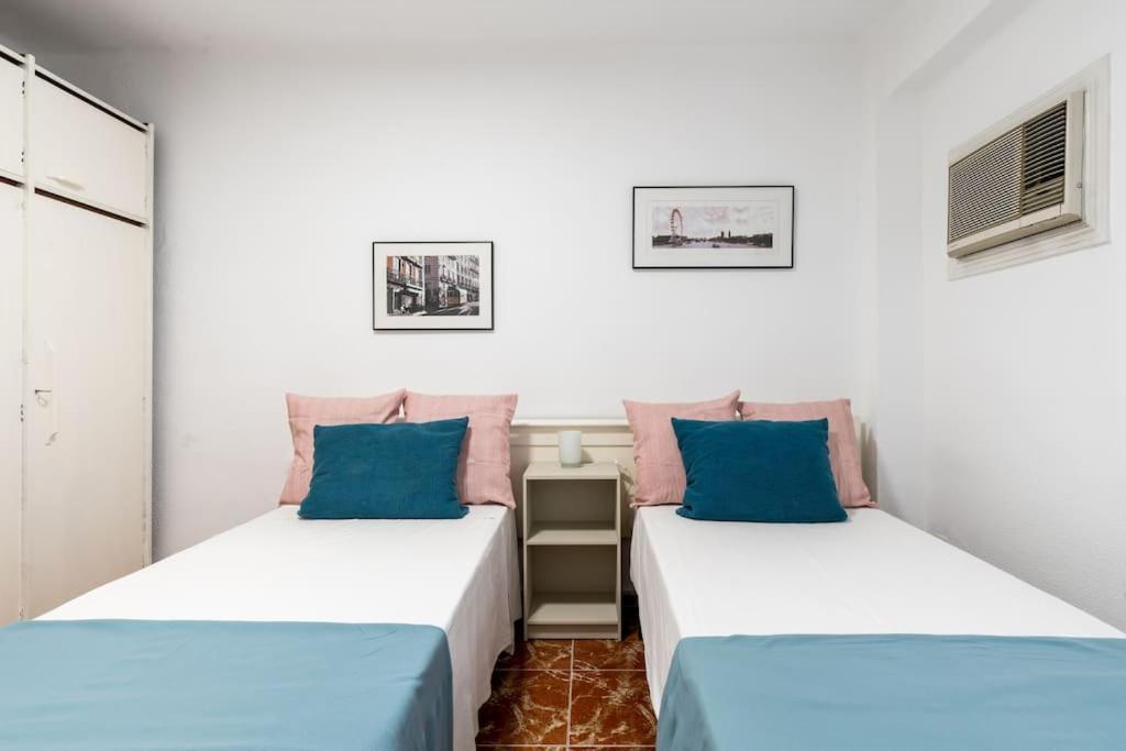 Santa Justa Urban Apartment Seville Ngoại thất bức ảnh