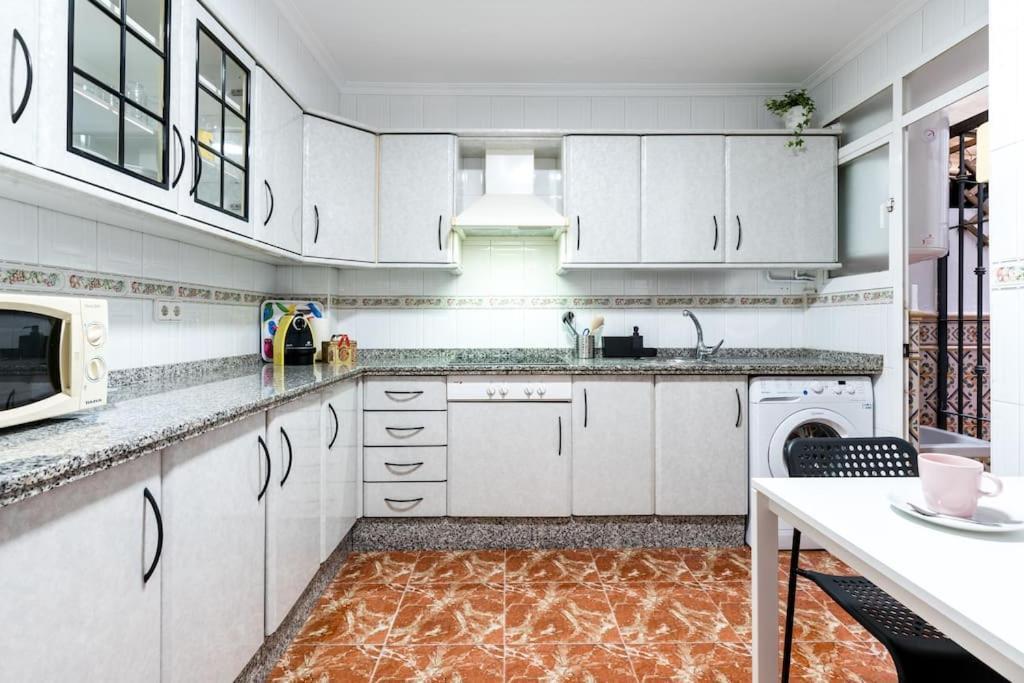 Santa Justa Urban Apartment Seville Ngoại thất bức ảnh