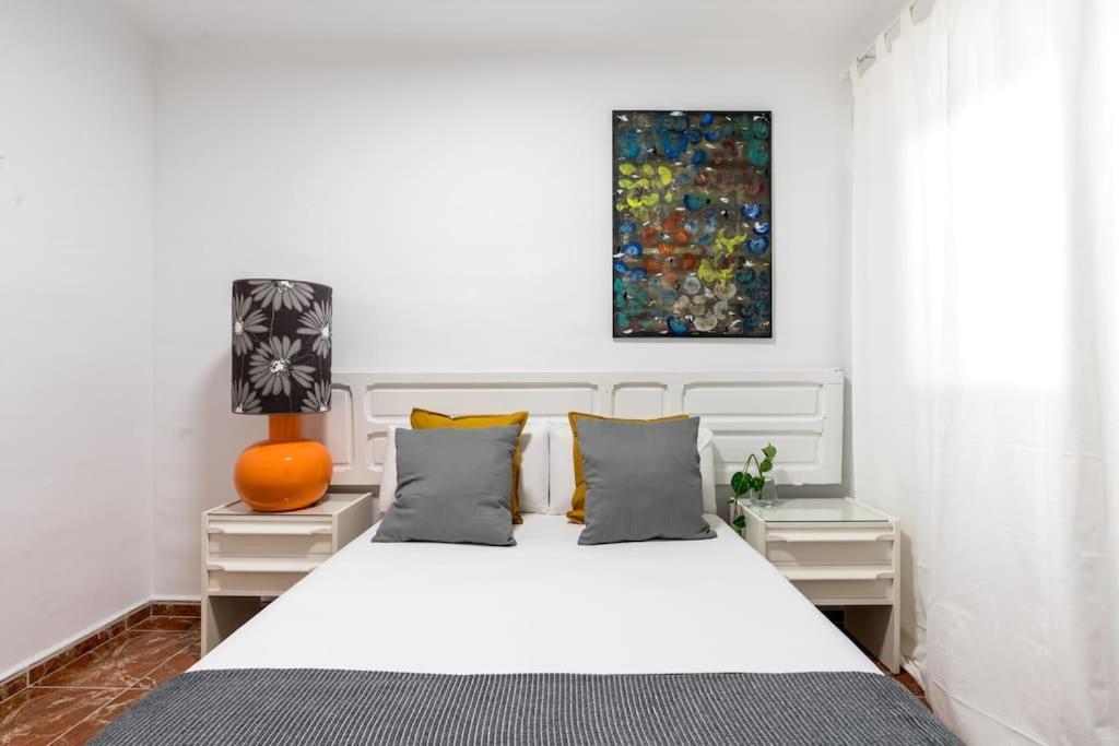 Santa Justa Urban Apartment Seville Ngoại thất bức ảnh