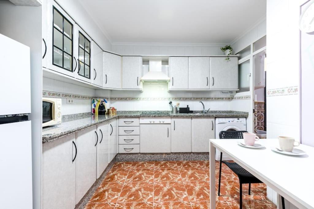 Santa Justa Urban Apartment Seville Ngoại thất bức ảnh